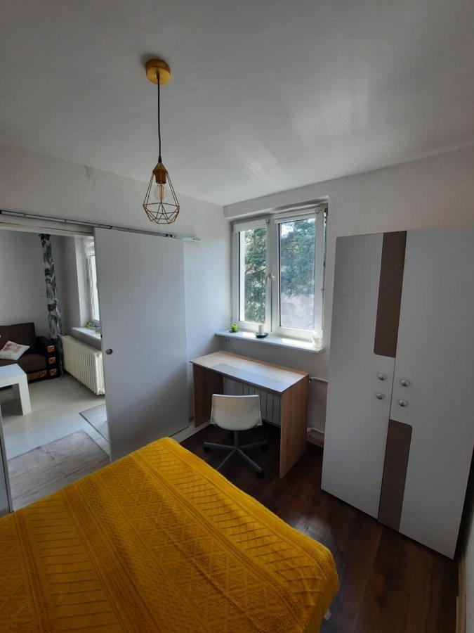 Apartament Zorzy Przy Instytucie Kardiologii Anin Apartamento Varsóvia Exterior foto